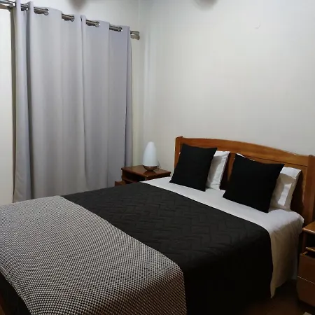 Casas De Santo Antonio - A Odeceixe